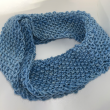 Load image into Gallery viewer, Cozy, squishy cowls

