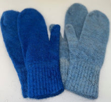 Load image into Gallery viewer, Mittens-Medium-Mostly Mohair
