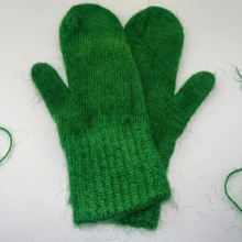 Load image into Gallery viewer, Mittens-Large-Mostly Mohair
