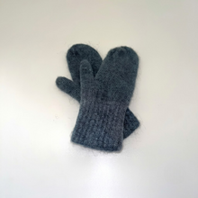 Load image into Gallery viewer, Mittens-Large-Mostly Mohair
