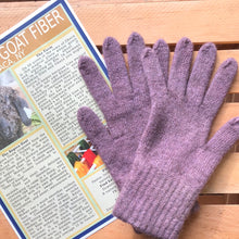 Load image into Gallery viewer, Gloves-Medium-Mostly Mohair
